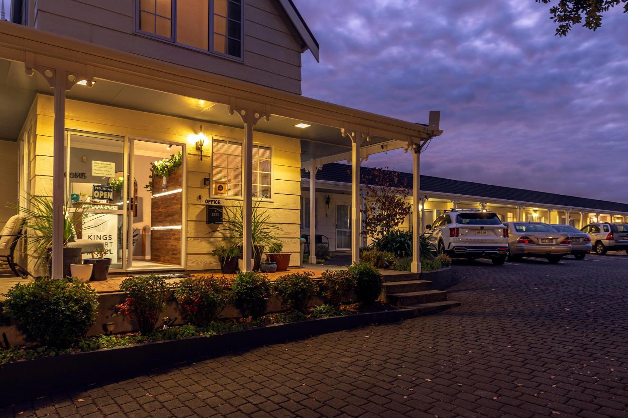 Kings Court Motel Whanganui Dış mekan fotoğraf